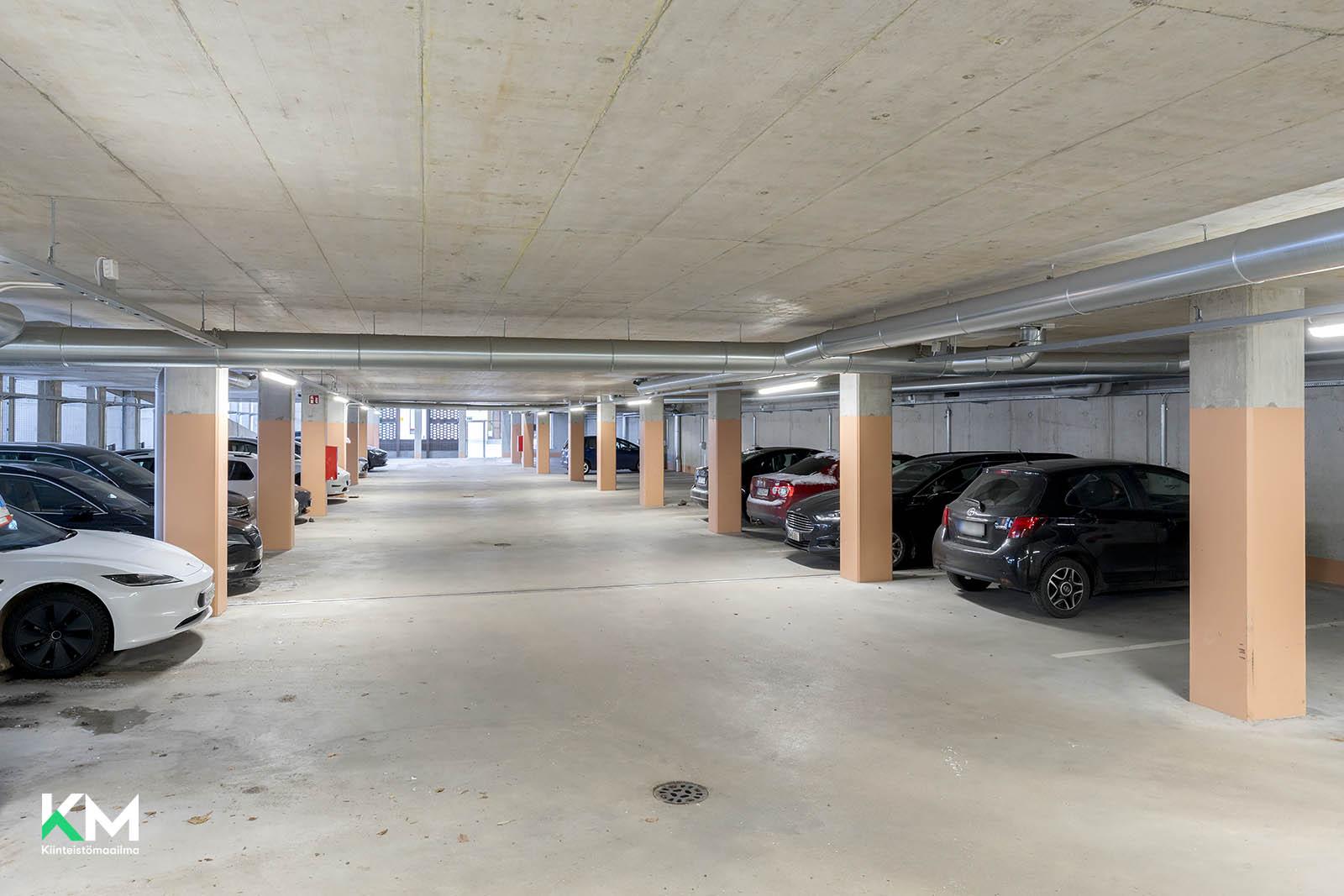 Isokatu 1, Keskusta, Oulu