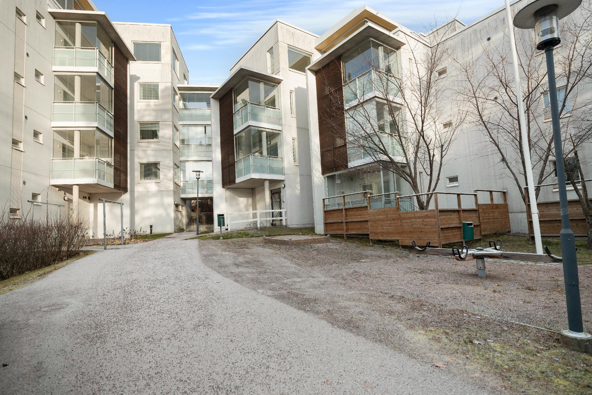 Taloyhtiö on valmistunut vuonna 2005