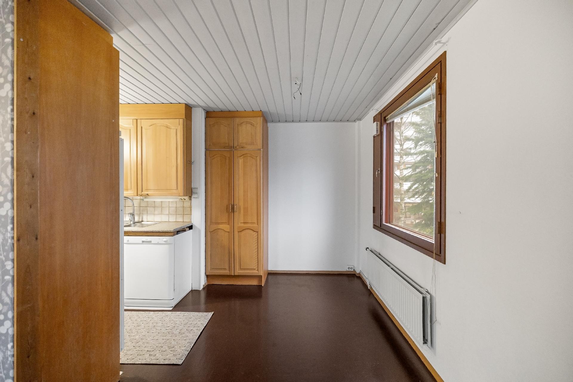 Tuusulantie 37, Untola, Kerava