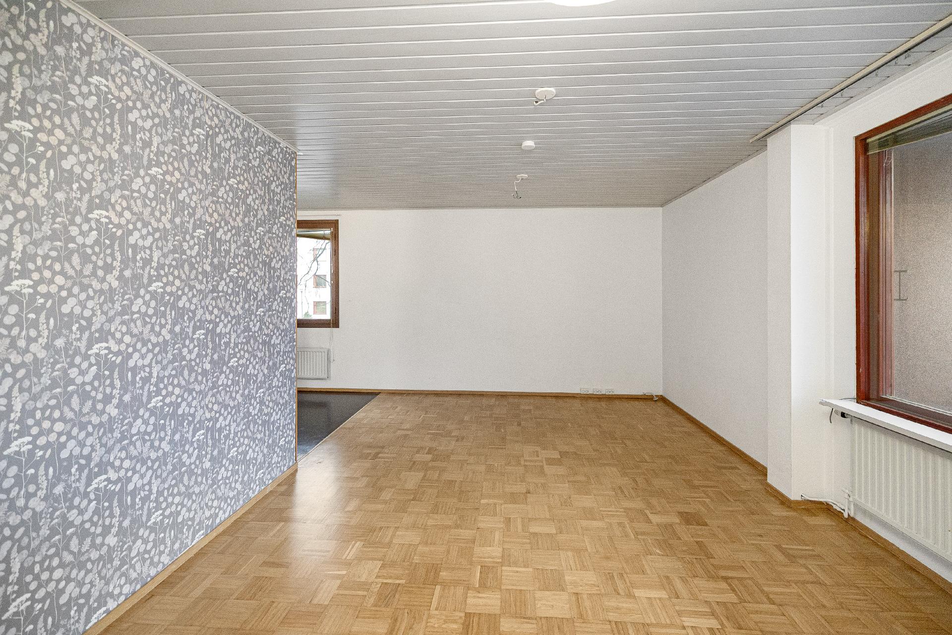 Tuusulantie 37, Untola, Kerava