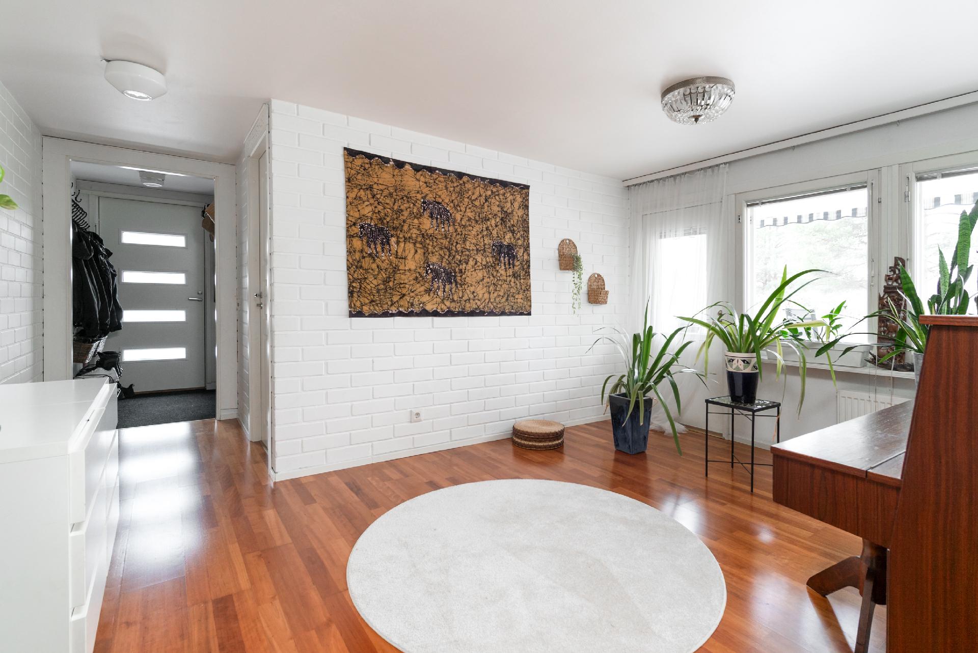 Joensuunkatu 2, Palokka, Jyväskylä