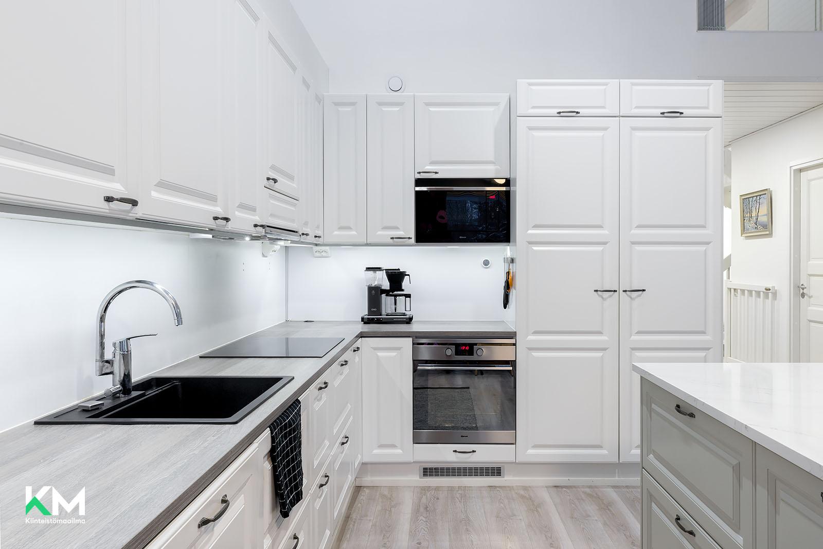 Palloilijantie 17, Kivikkokangas, Oulu