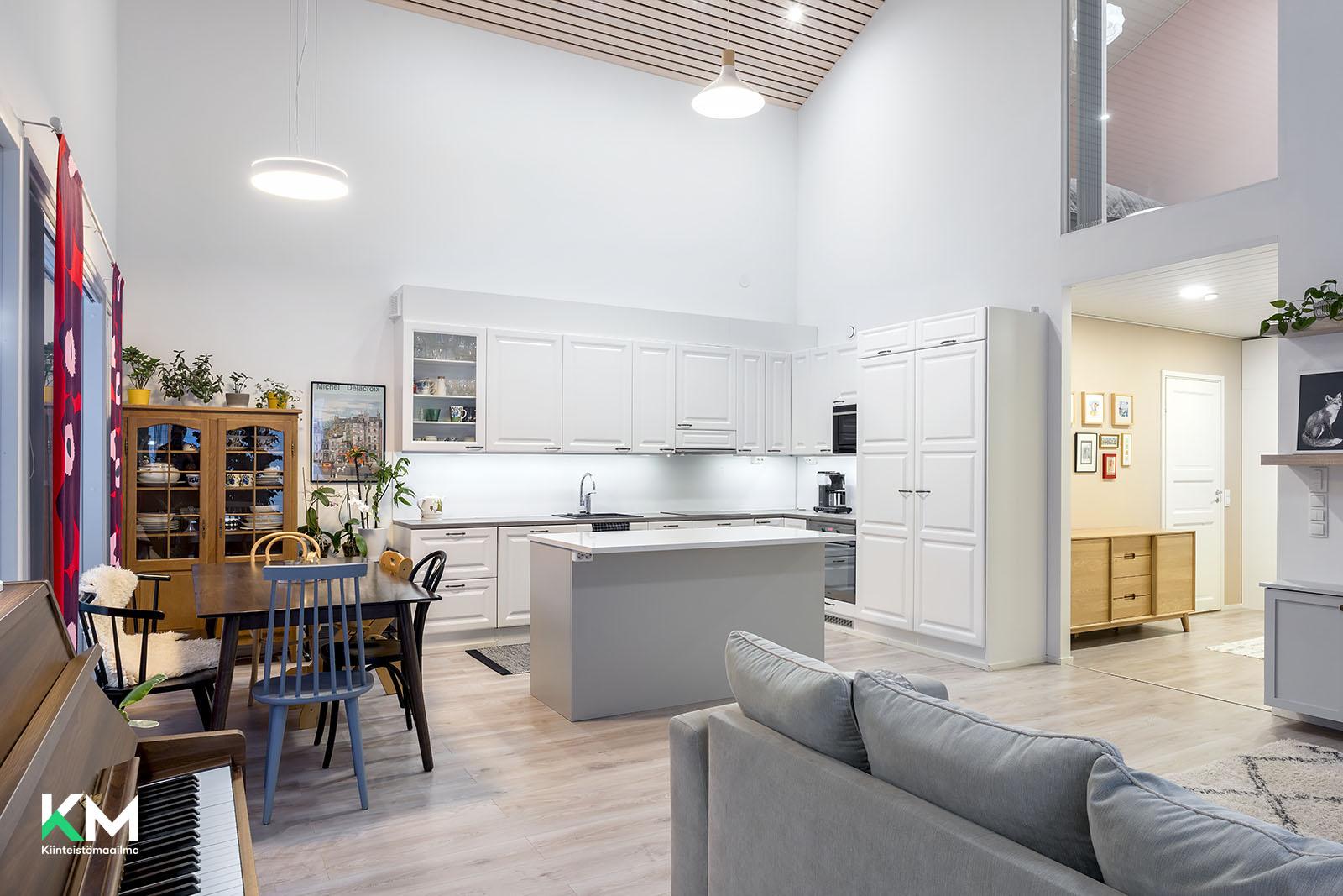 Palloilijantie 17, Kivikkokangas, Oulu