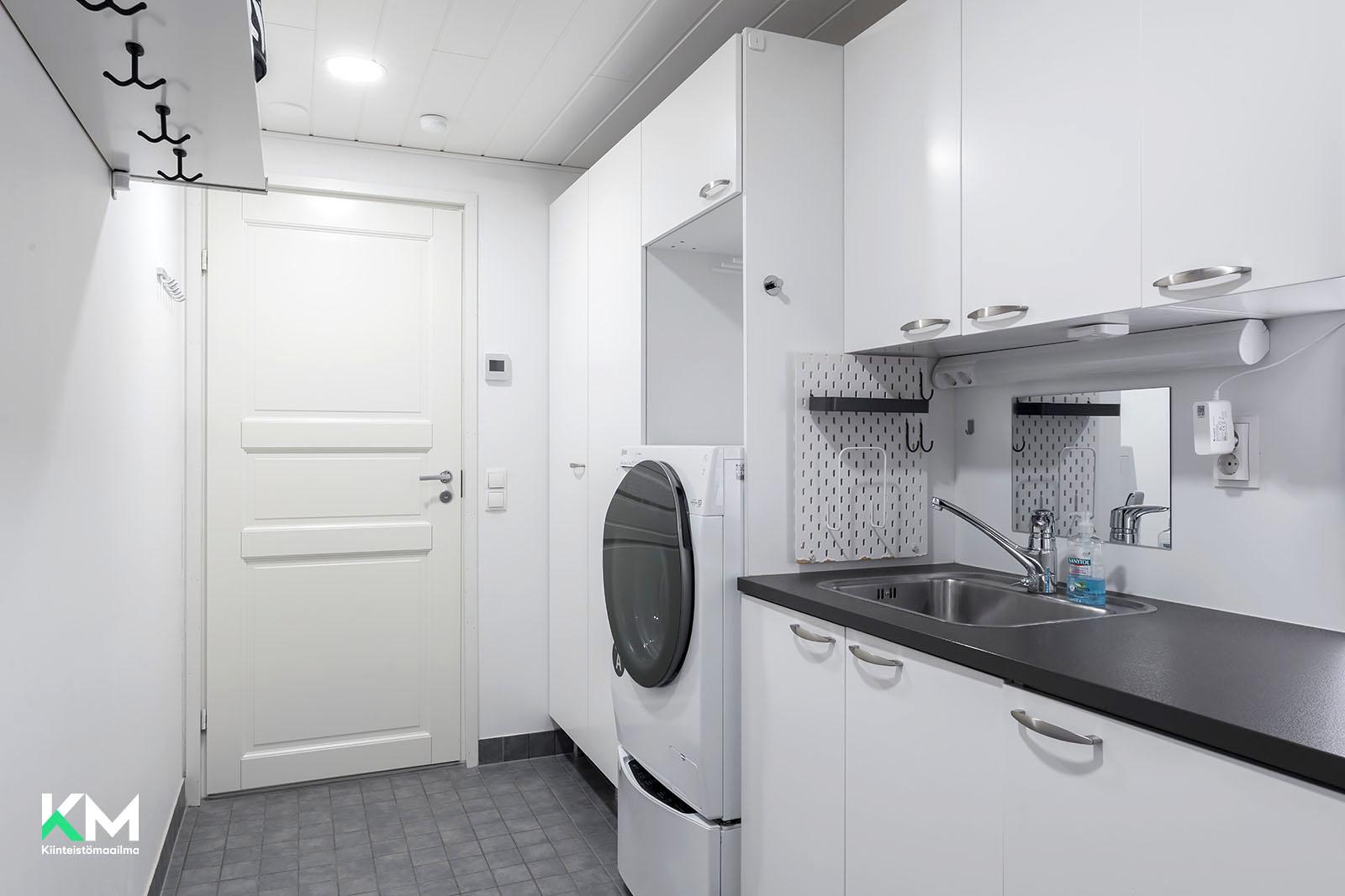 Palloilijantie 17, Kivikkokangas, Oulu