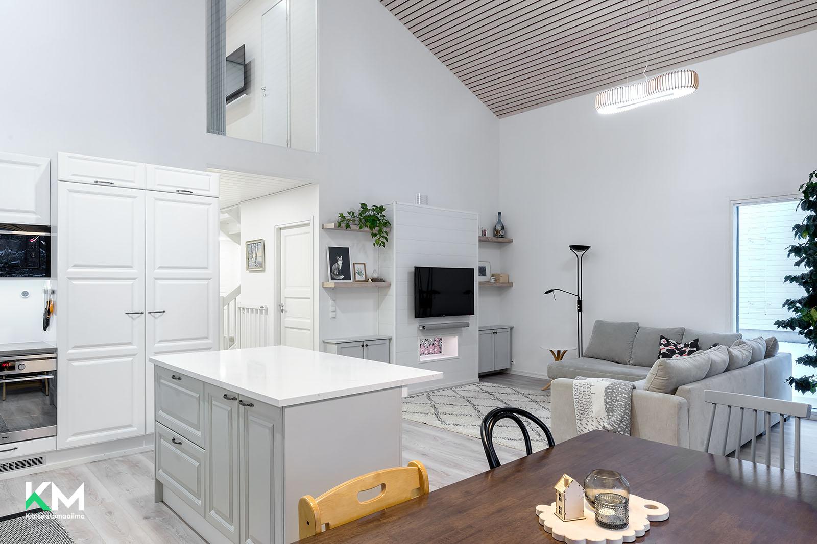 Palloilijantie 17, Kivikkokangas, Oulu