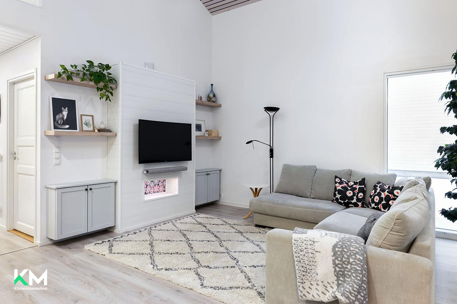 Palloilijantie 17, Kivikkokangas, Oulu