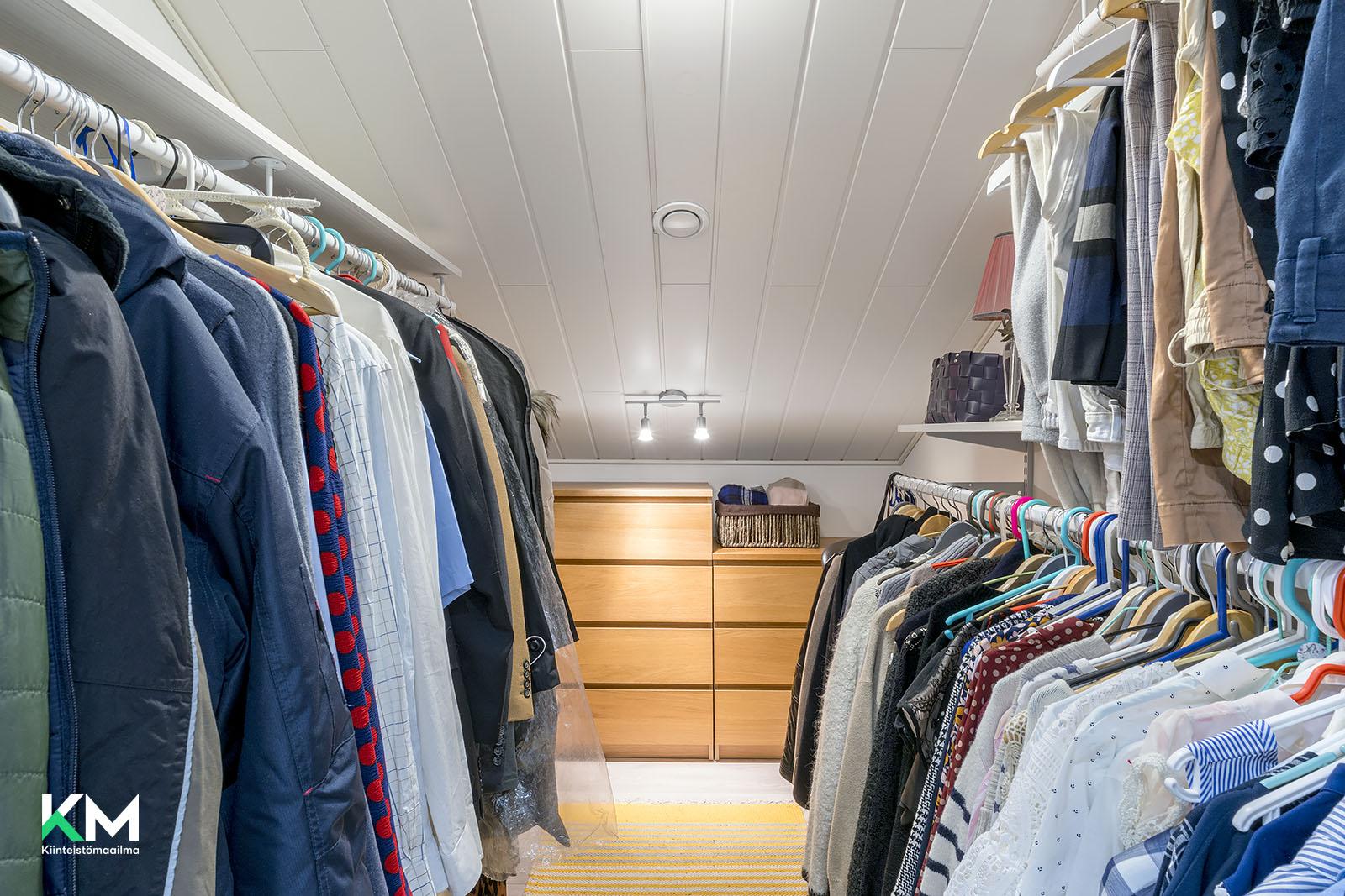 Palloilijantie 17, Kivikkokangas, Oulu