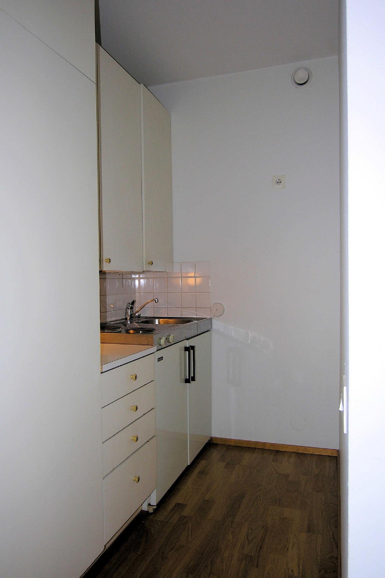 Jääkärinkatu 5, Ullanlinna, Helsinki