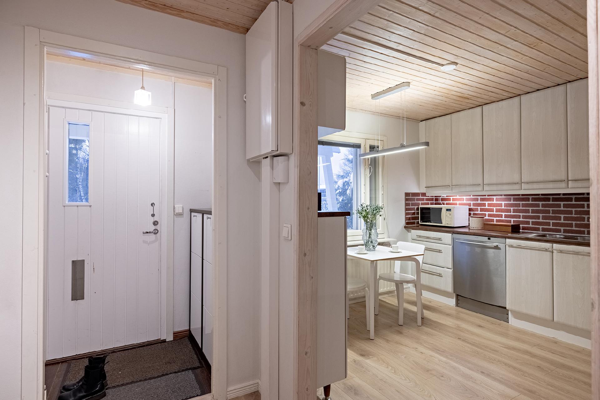 Hanhitie 4, Höyhtyä, Oulu