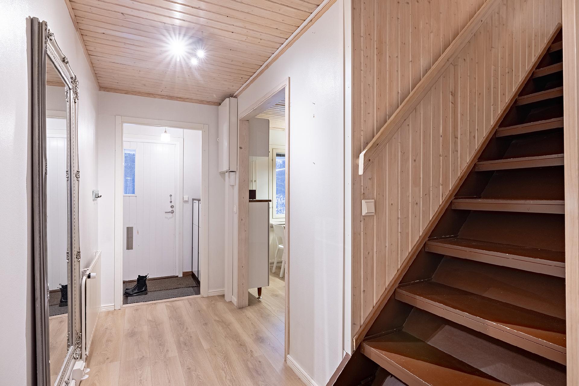 Hanhitie 4, Höyhtyä, Oulu