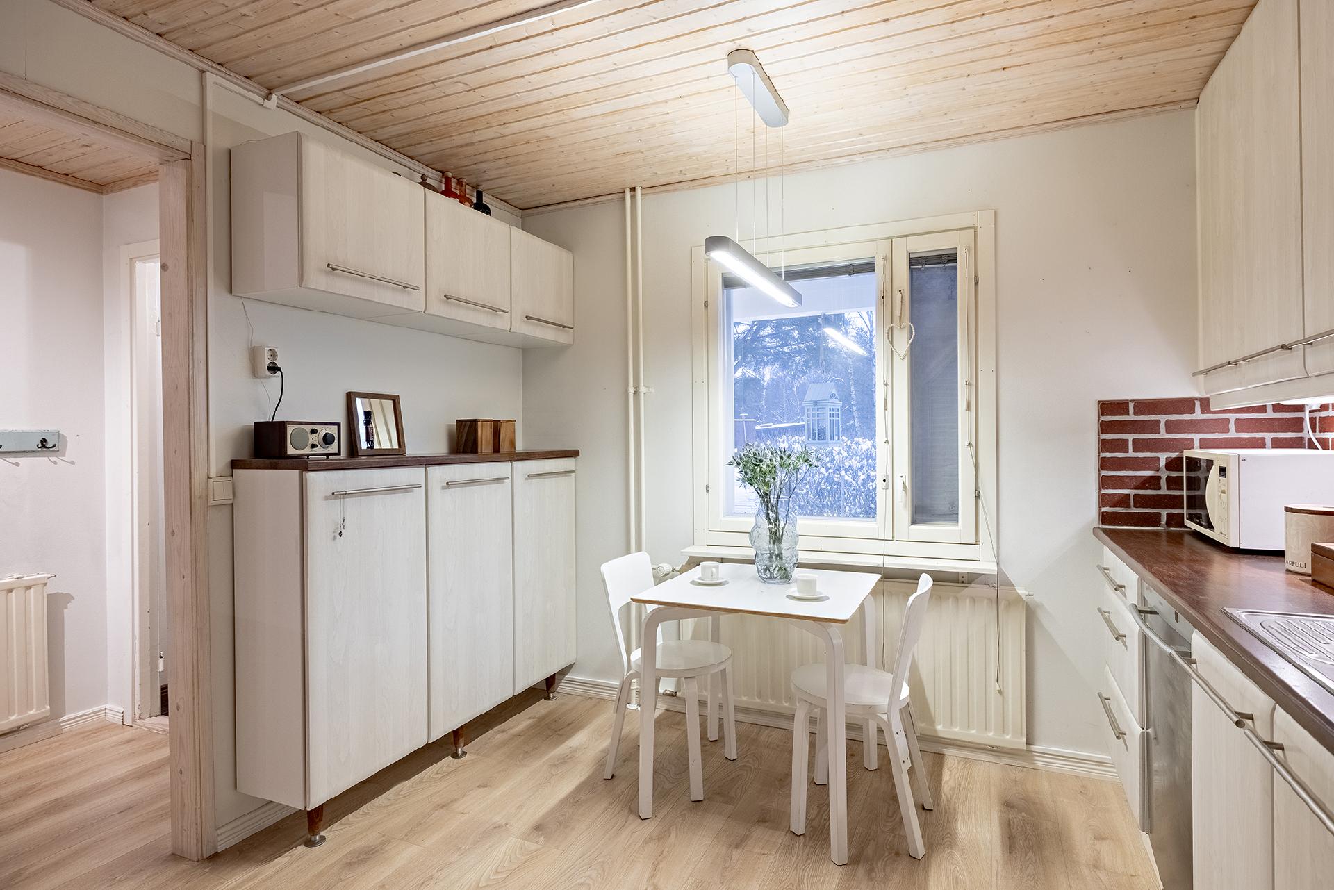 Hanhitie 4, Höyhtyä, Oulu