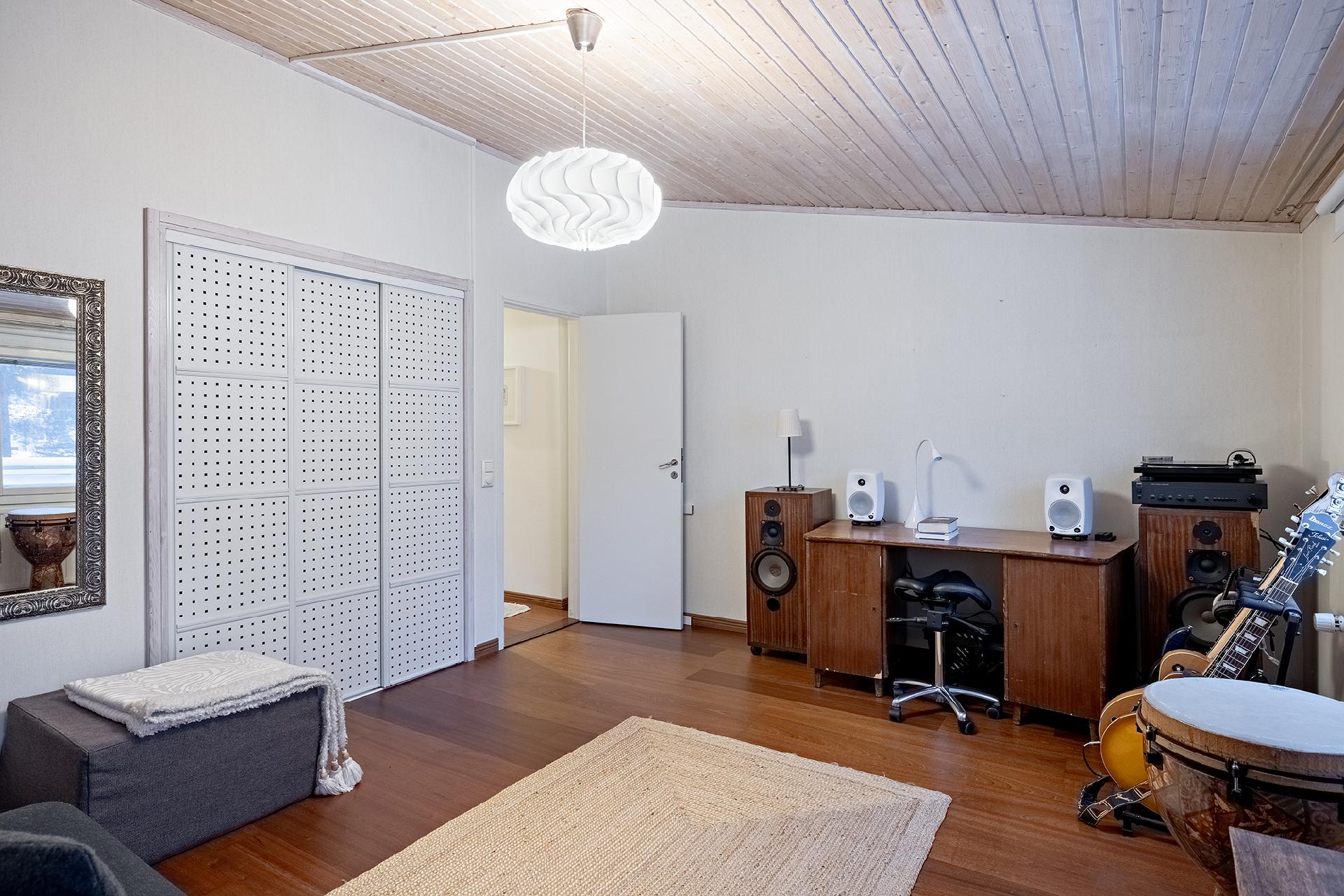 Hanhitie 4, Höyhtyä, Oulu