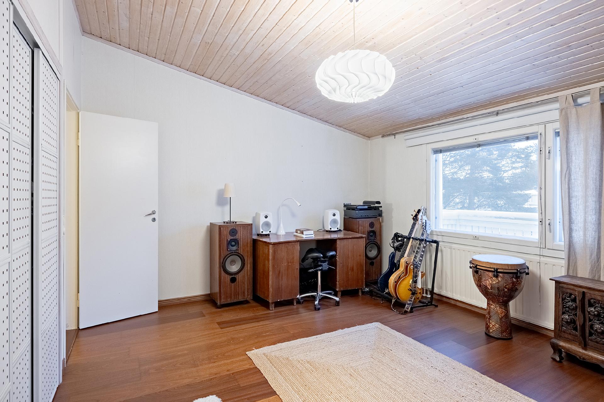 Hanhitie 4, Höyhtyä, Oulu