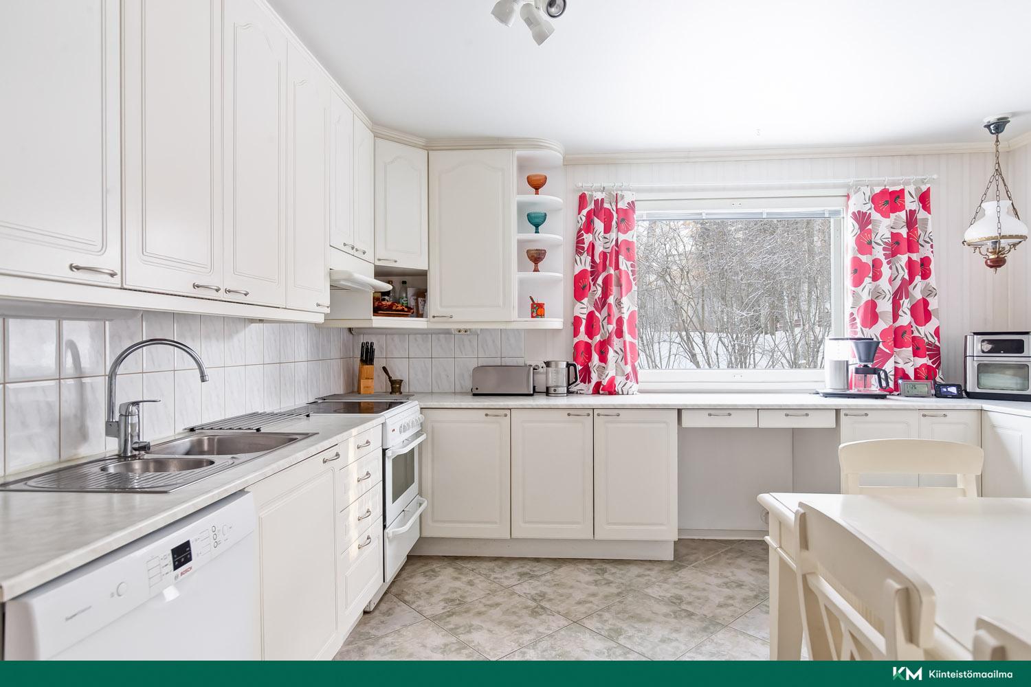 Välttikatu 13, Ikuri, Tampere