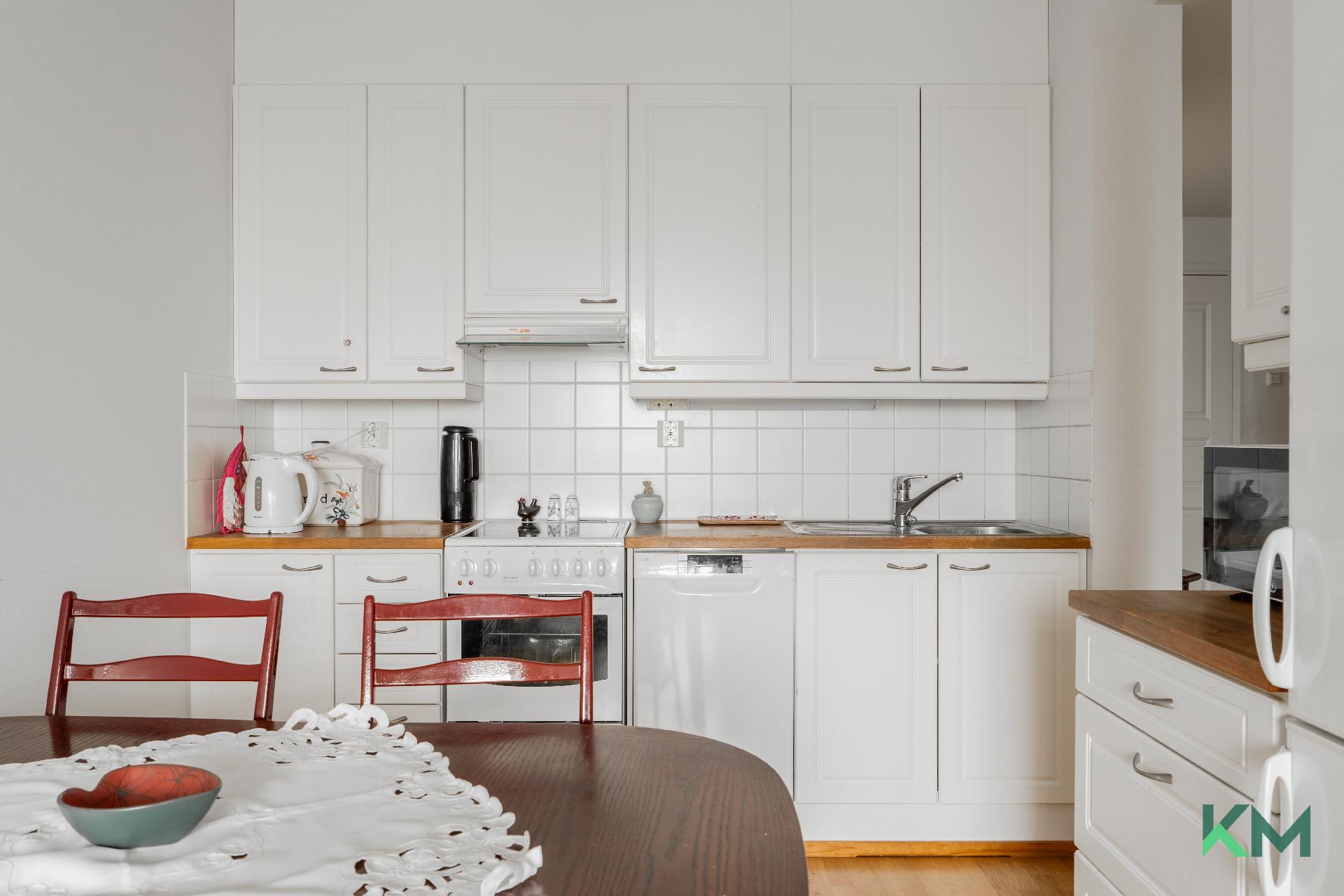 Leikosaarentie 27, Aurinkolahti, Helsinki