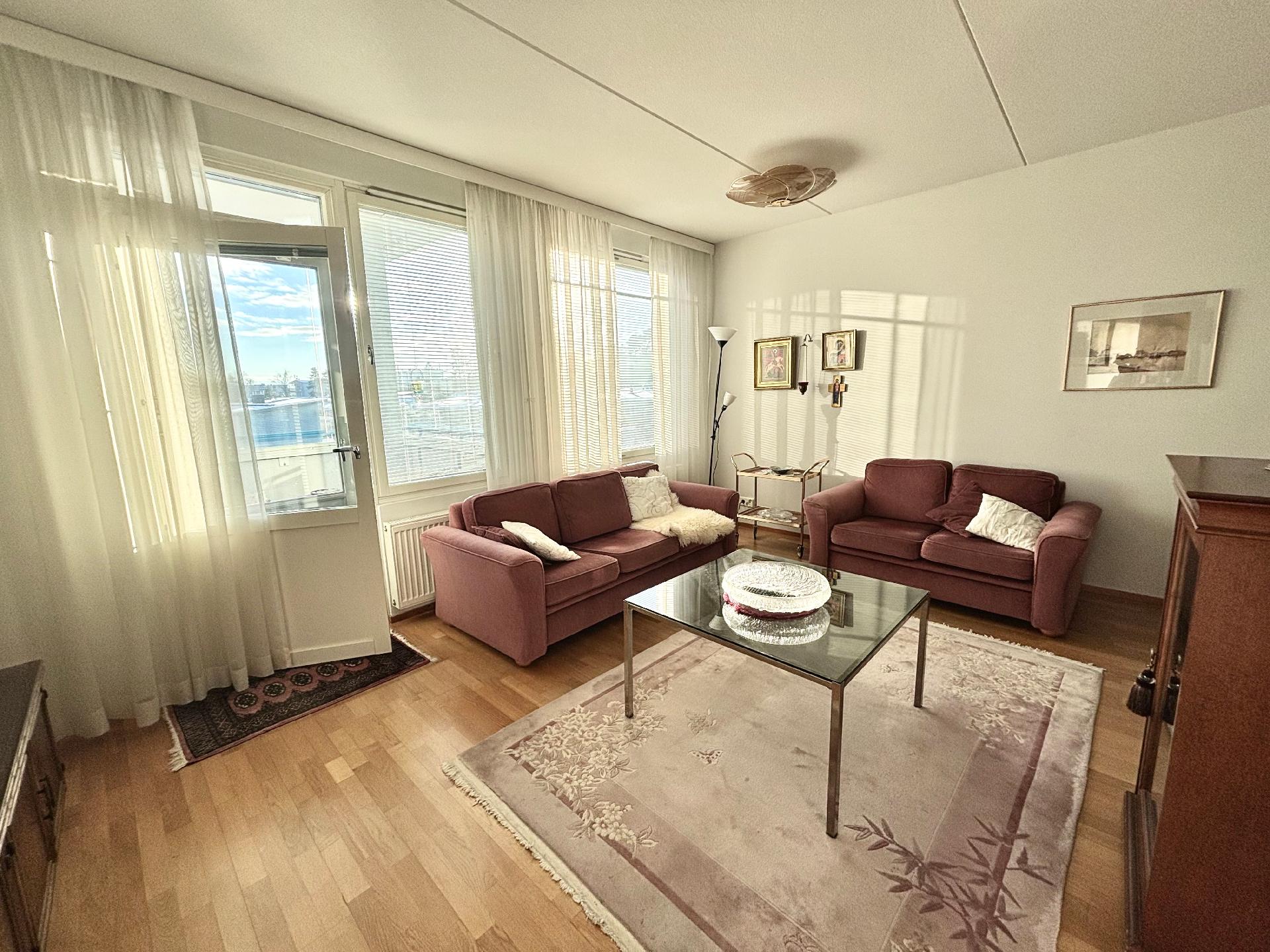 Leikosaarentie 27, Aurinkolahti, Helsinki