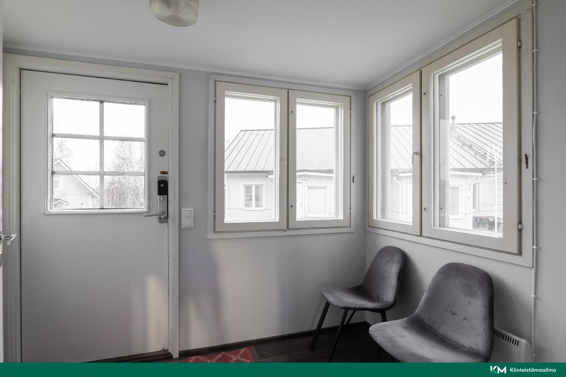 Kuisti antamassa lisätilaa.