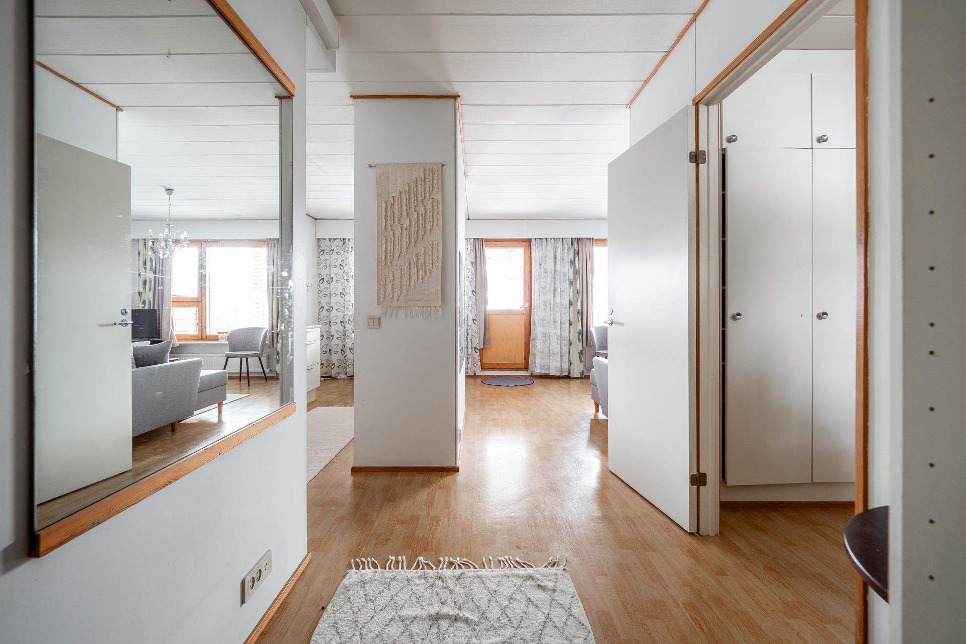 Kvartsitie 4, Knuutilankangas, Oulu