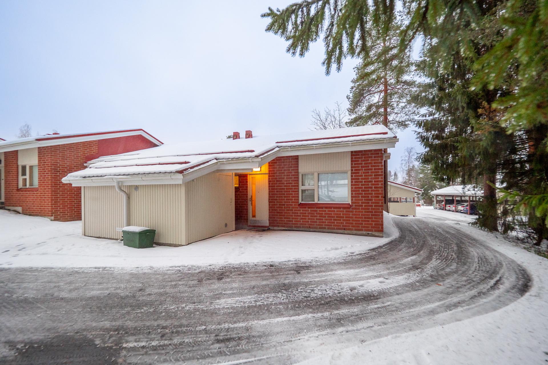 Kvartsitie 4, Knuutilankangas, Oulu