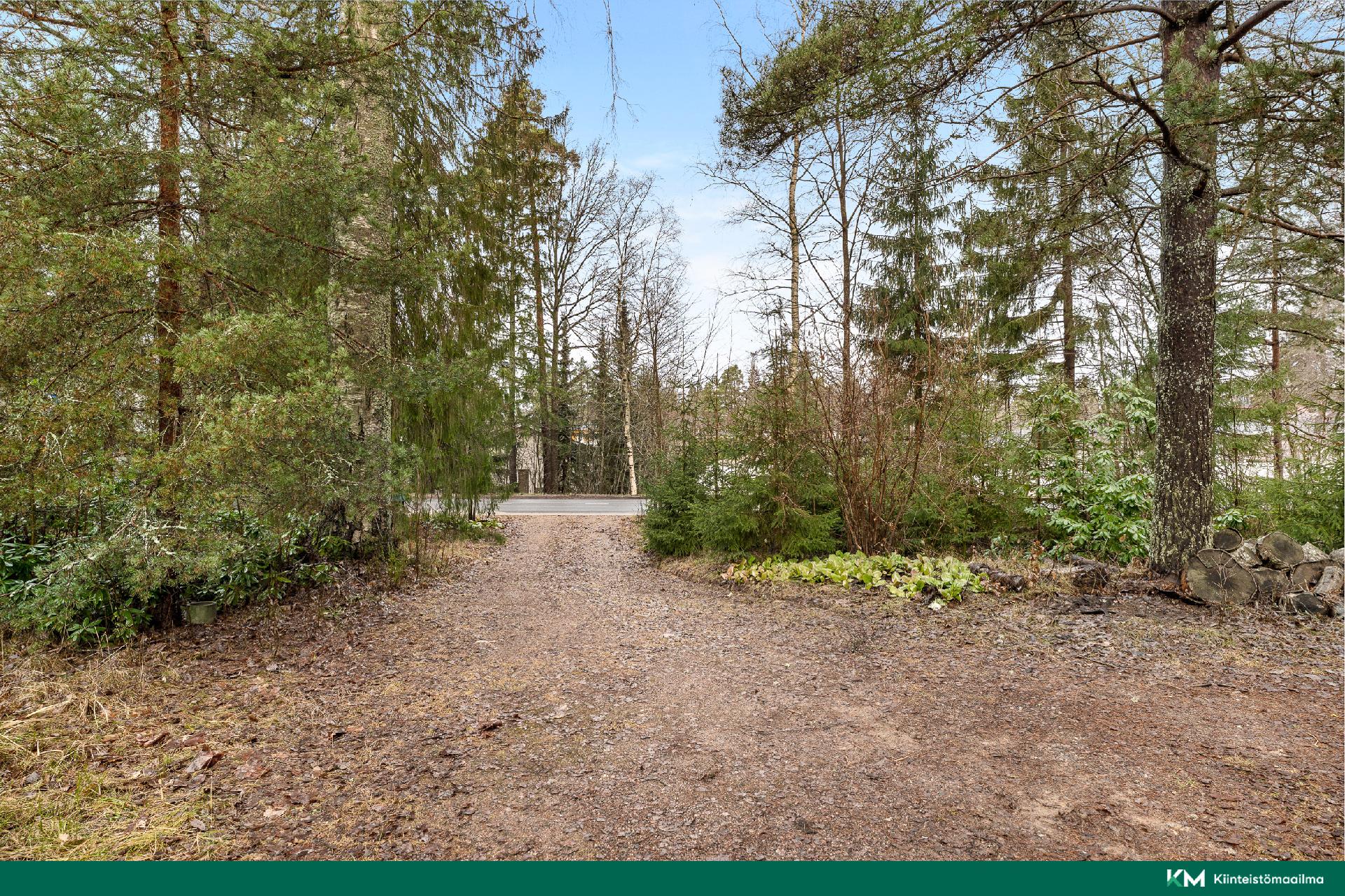 Helsingintie 17, Kauniainen