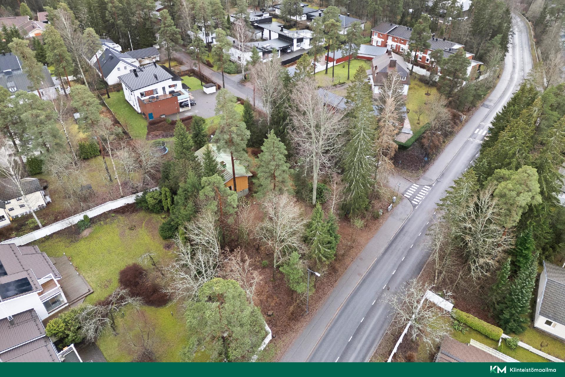 Helsingintie 17, Kauniainen