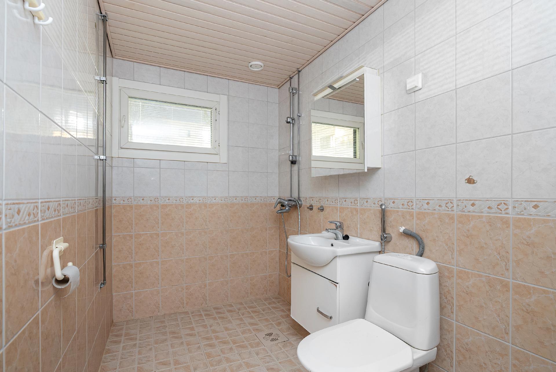 Oikokuja 2-4, Keskusta, Järvenpää