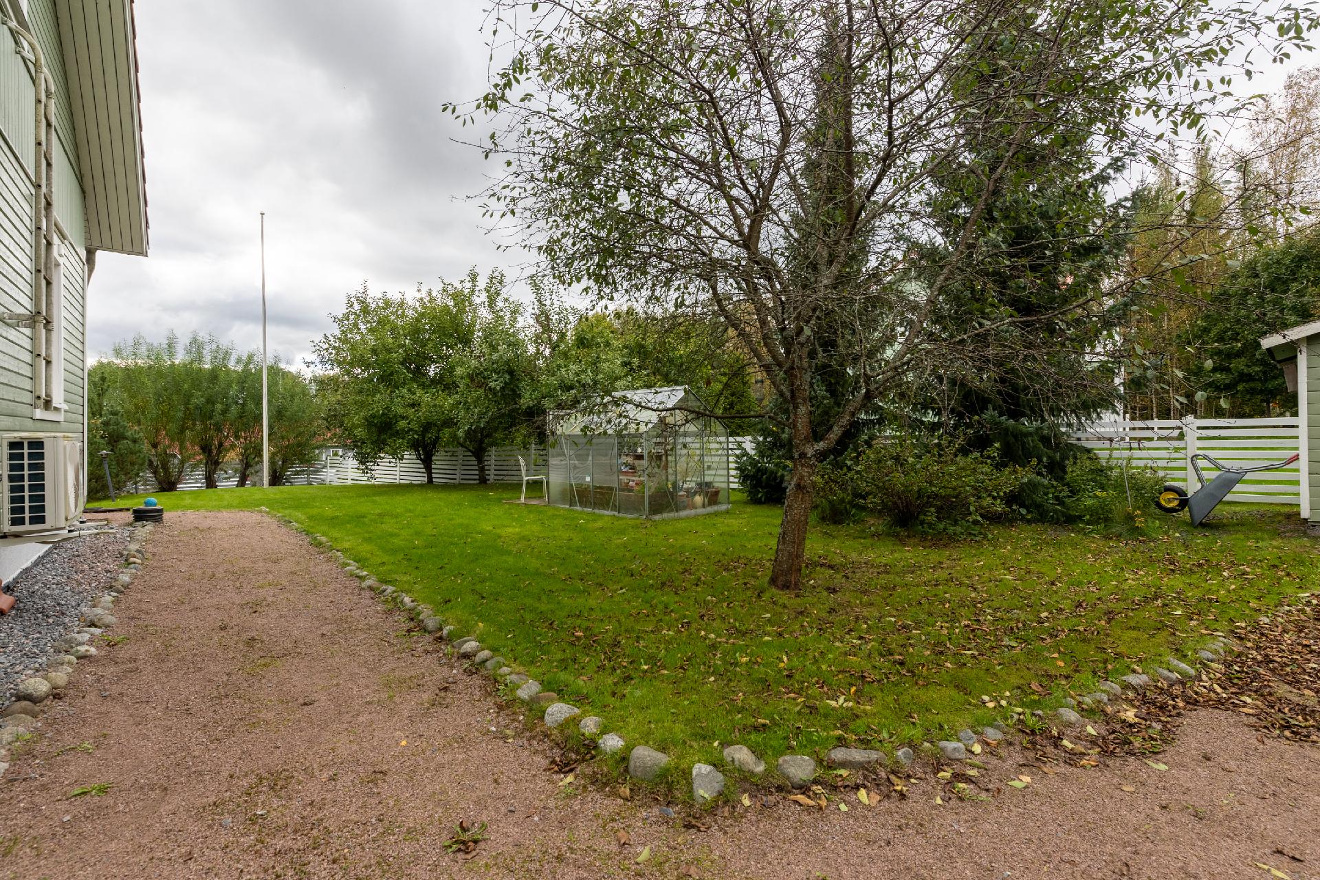 Peltorinne 5, Siuntio