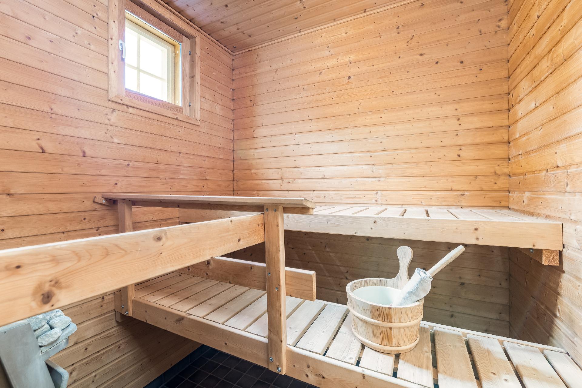 Peltorinne 5, Siuntio