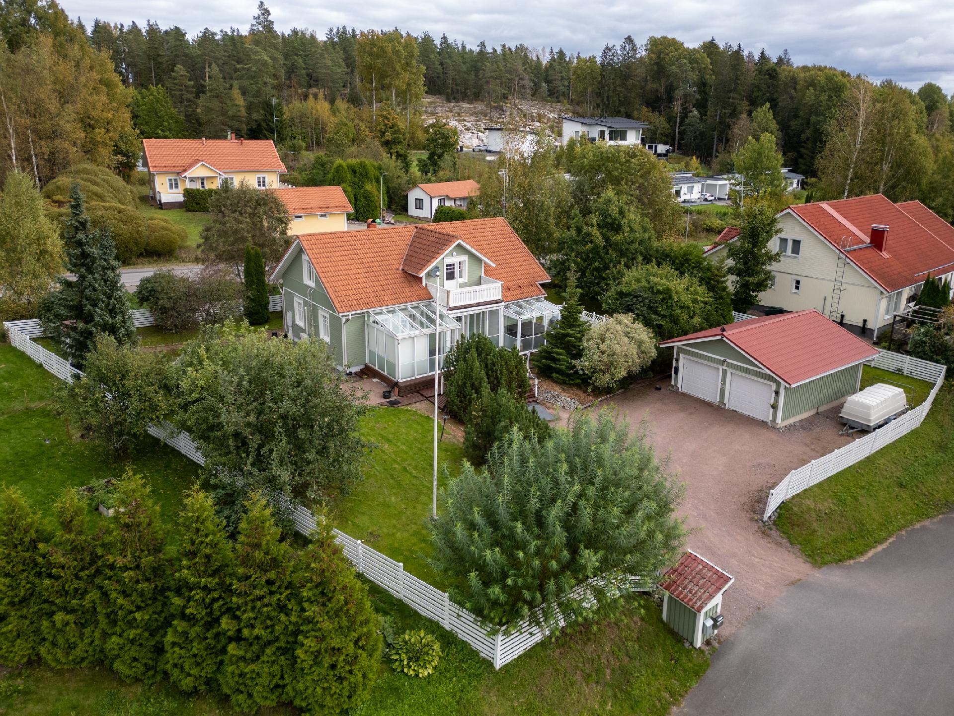 Peltorinne 5, Siuntio