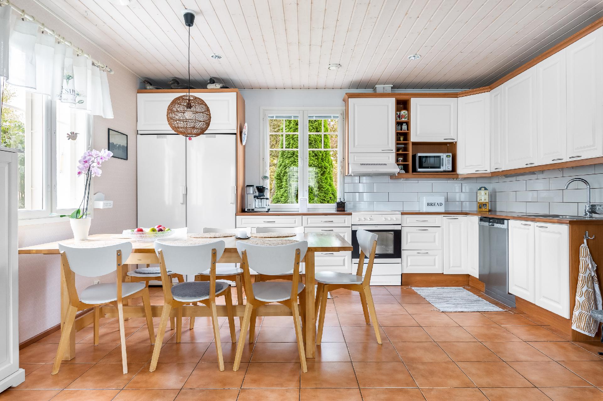 Peltorinne 5, Siuntio