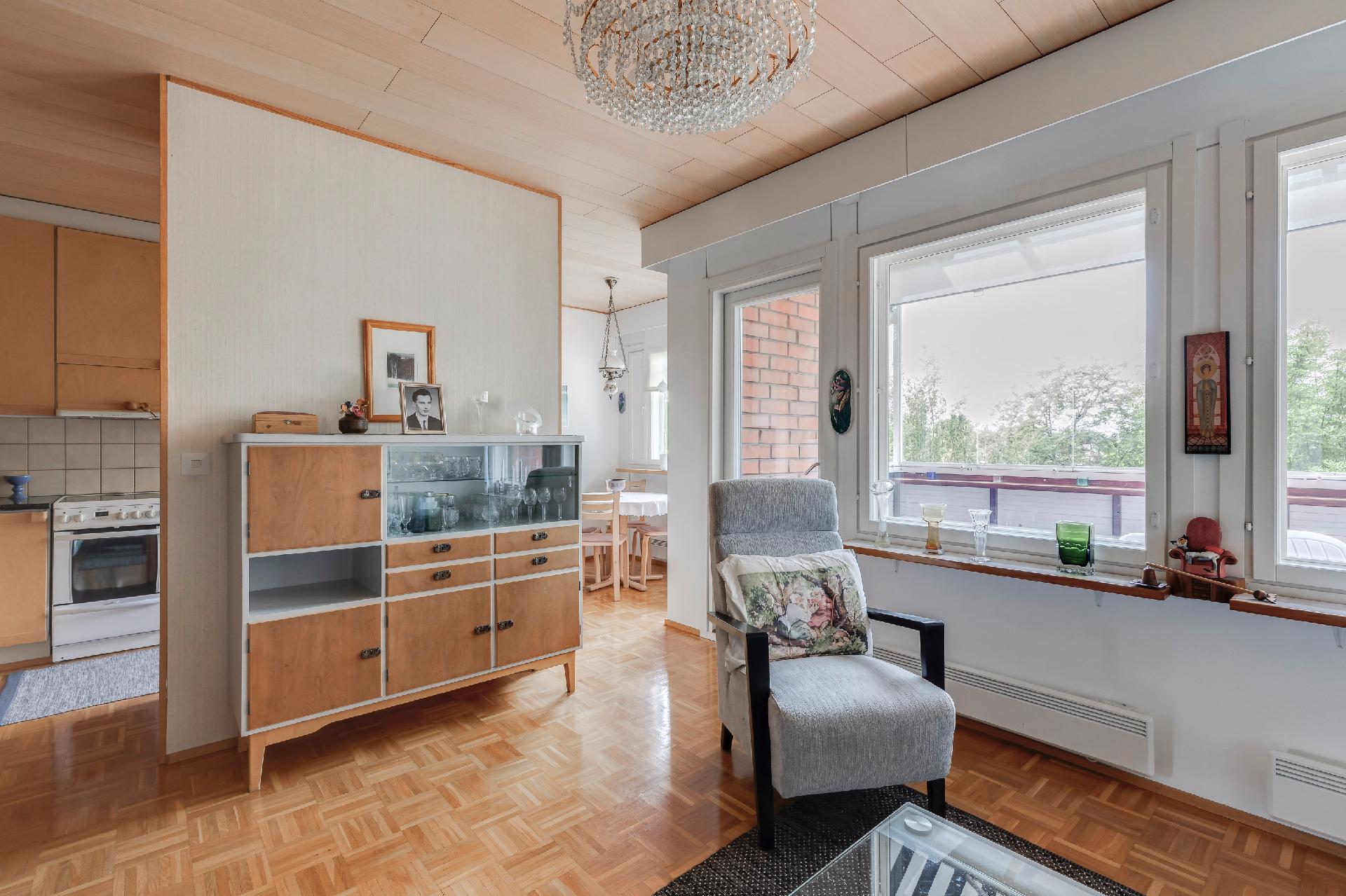 Rasinkuja 5, Tapaninkylä, Helsinki