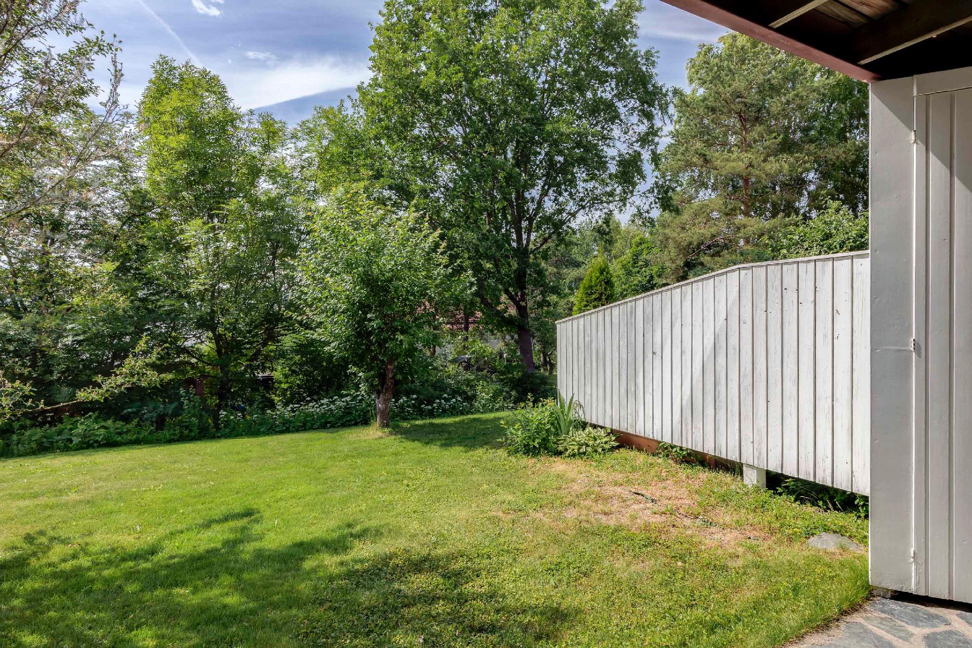 Rasinkuja 5, Tapaninkylä, Helsinki