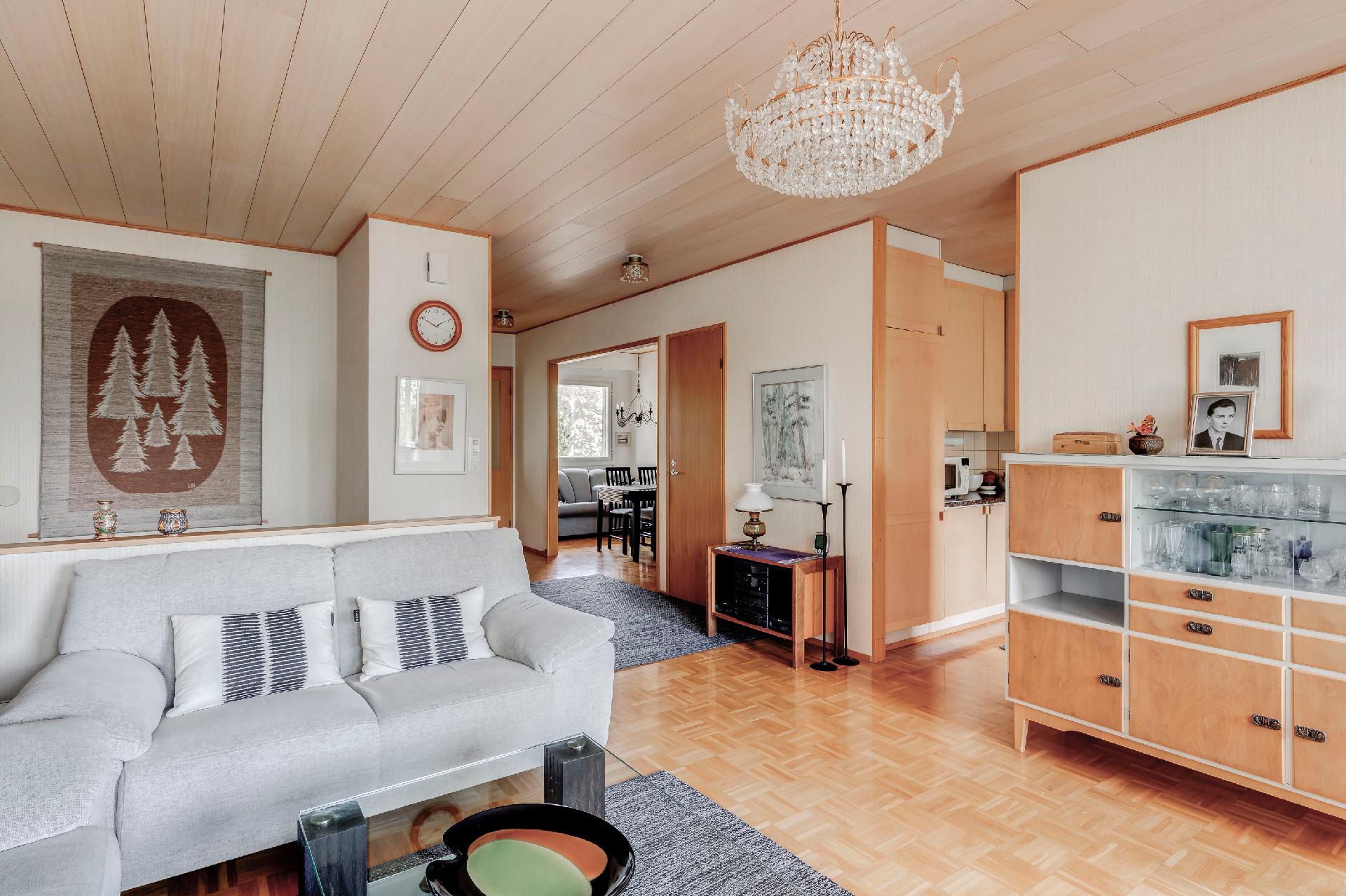 Rasinkuja 5, Tapaninkylä, Helsinki