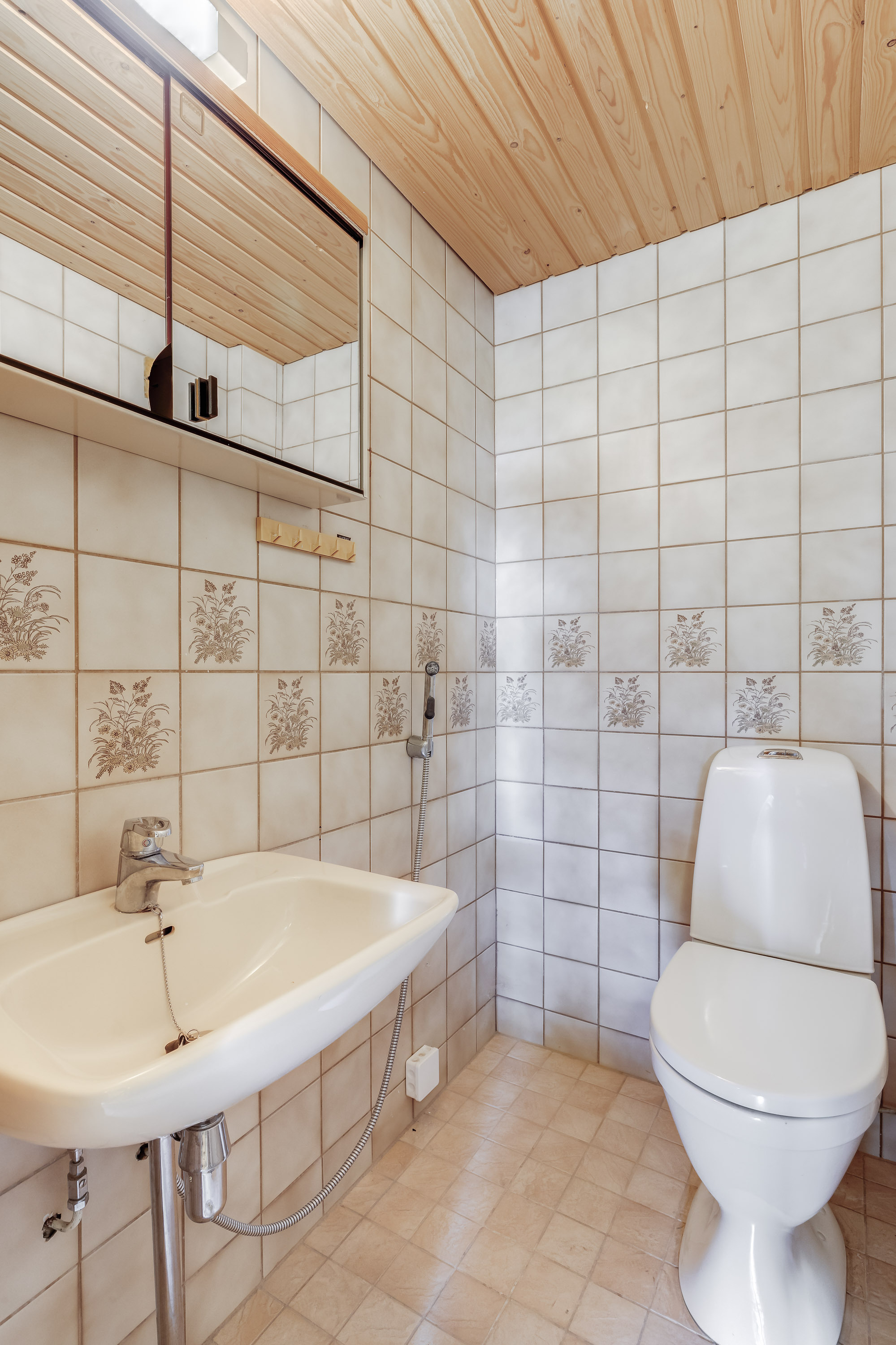 Rasinkuja 5, Tapaninkylä, Helsinki