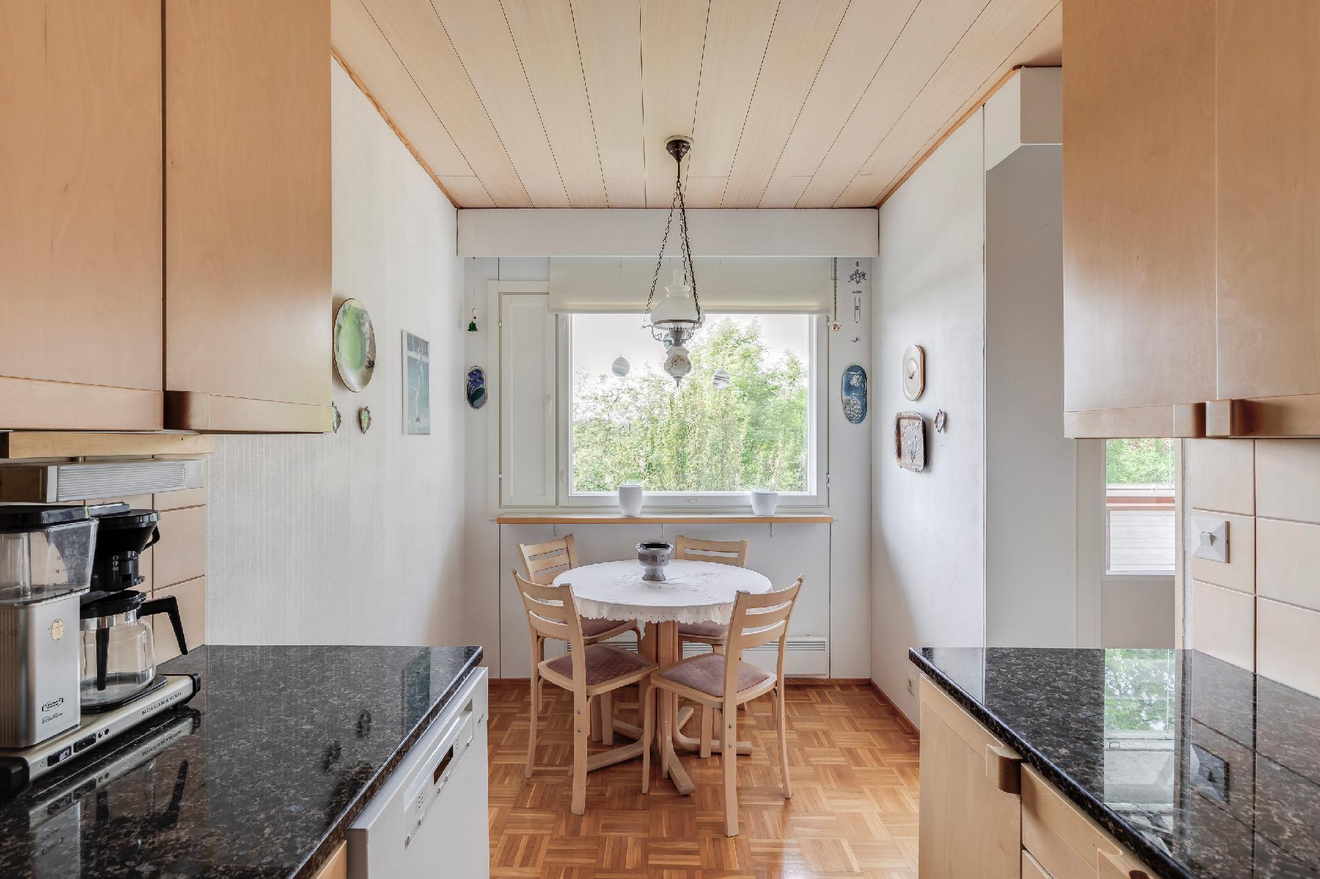 Rasinkuja 5, Tapaninkylä, Helsinki