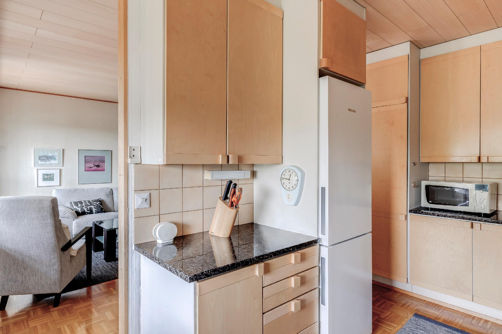 Rasinkuja 5, Tapaninkylä, Helsinki