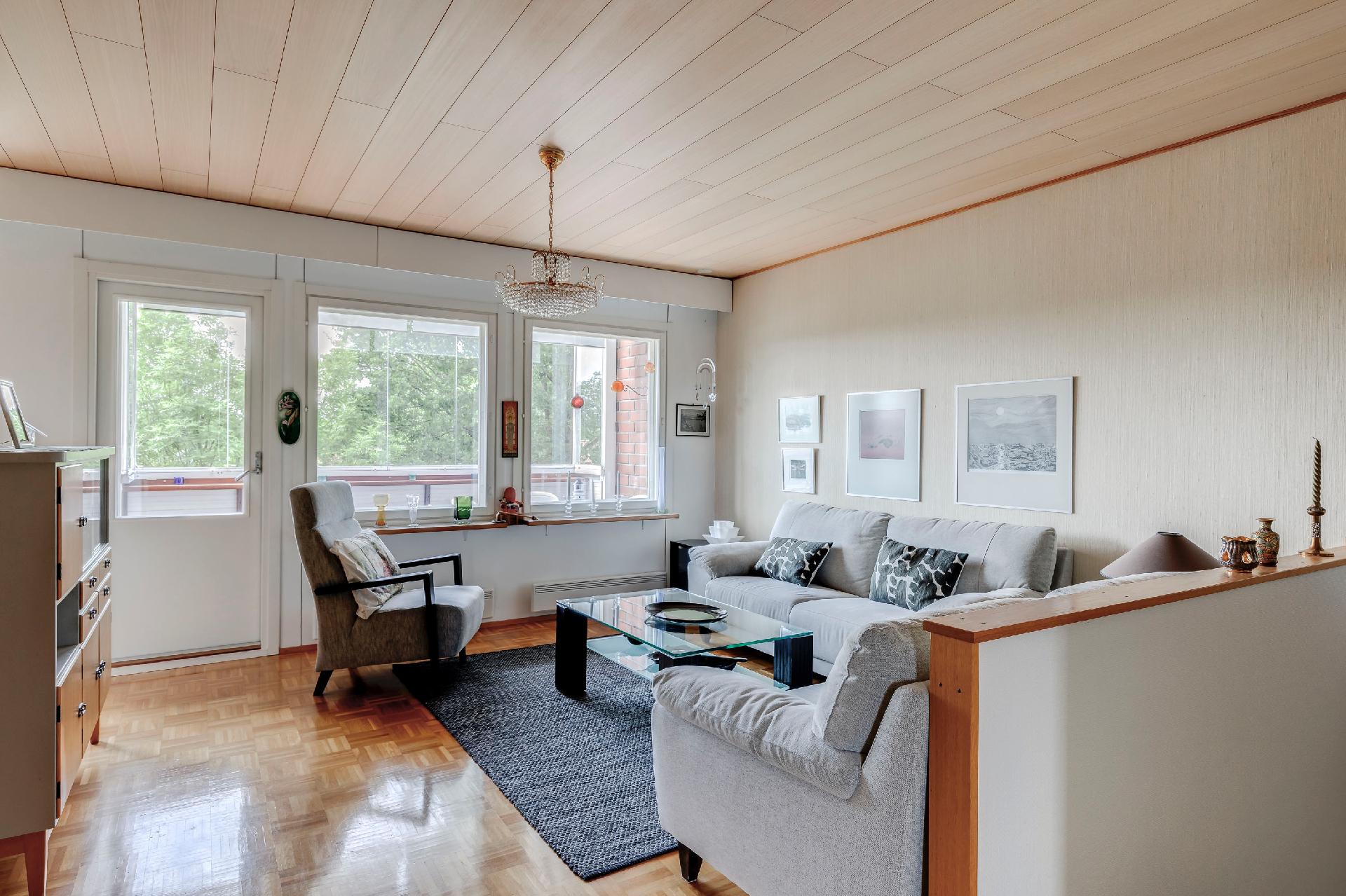 Rasinkuja 5, Tapaninkylä, Helsinki