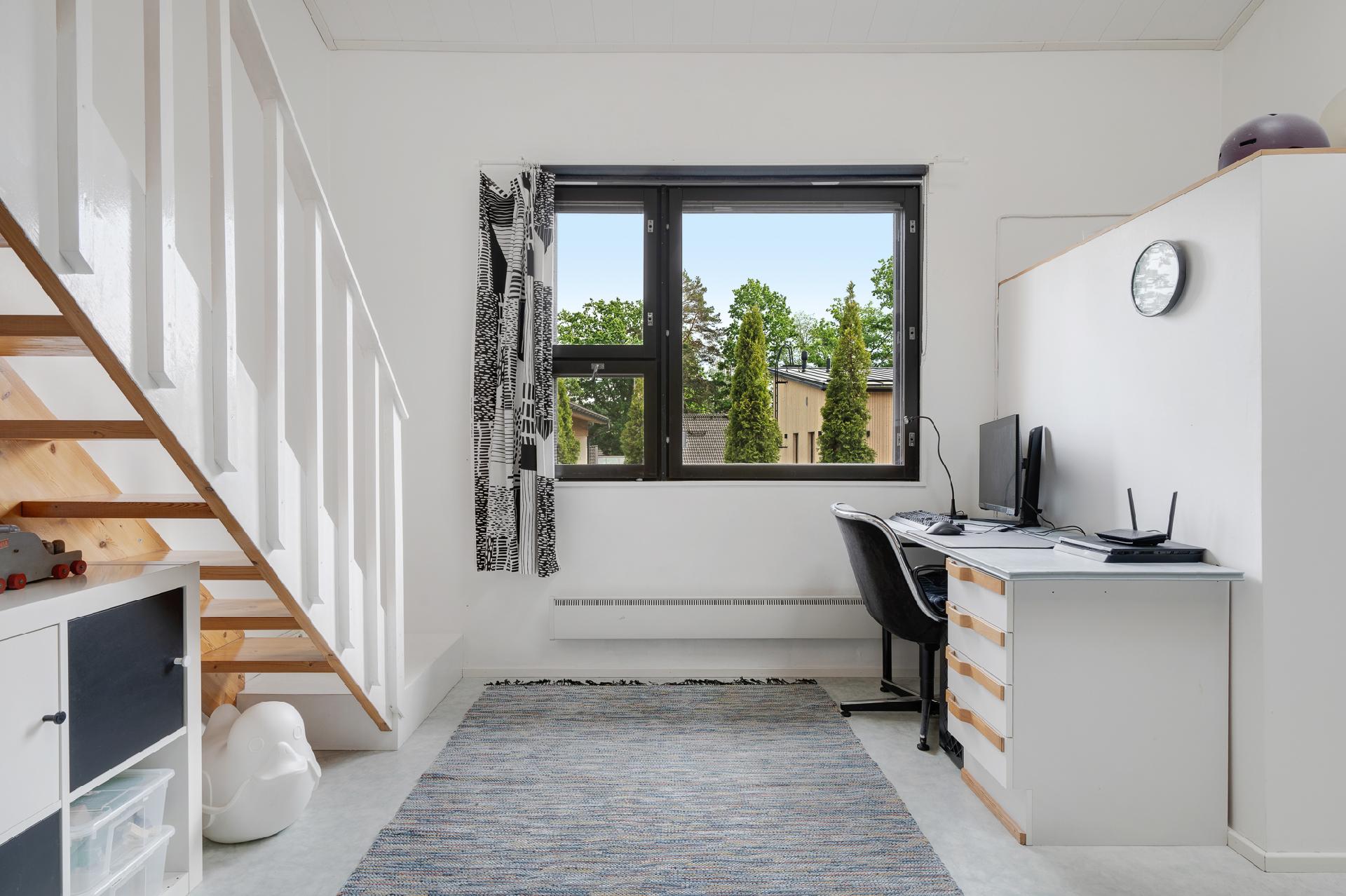 Mh 3, jossa parvi, oma pikkukeittiö ja kph