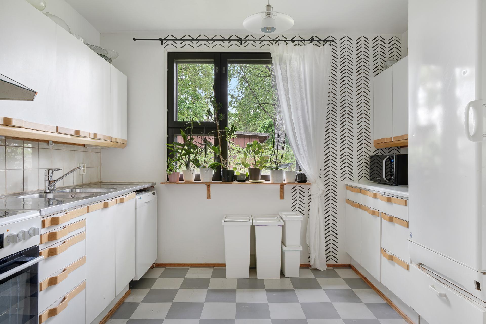 Kolmas Huvilatie 11, Laaksolahti, Espoo