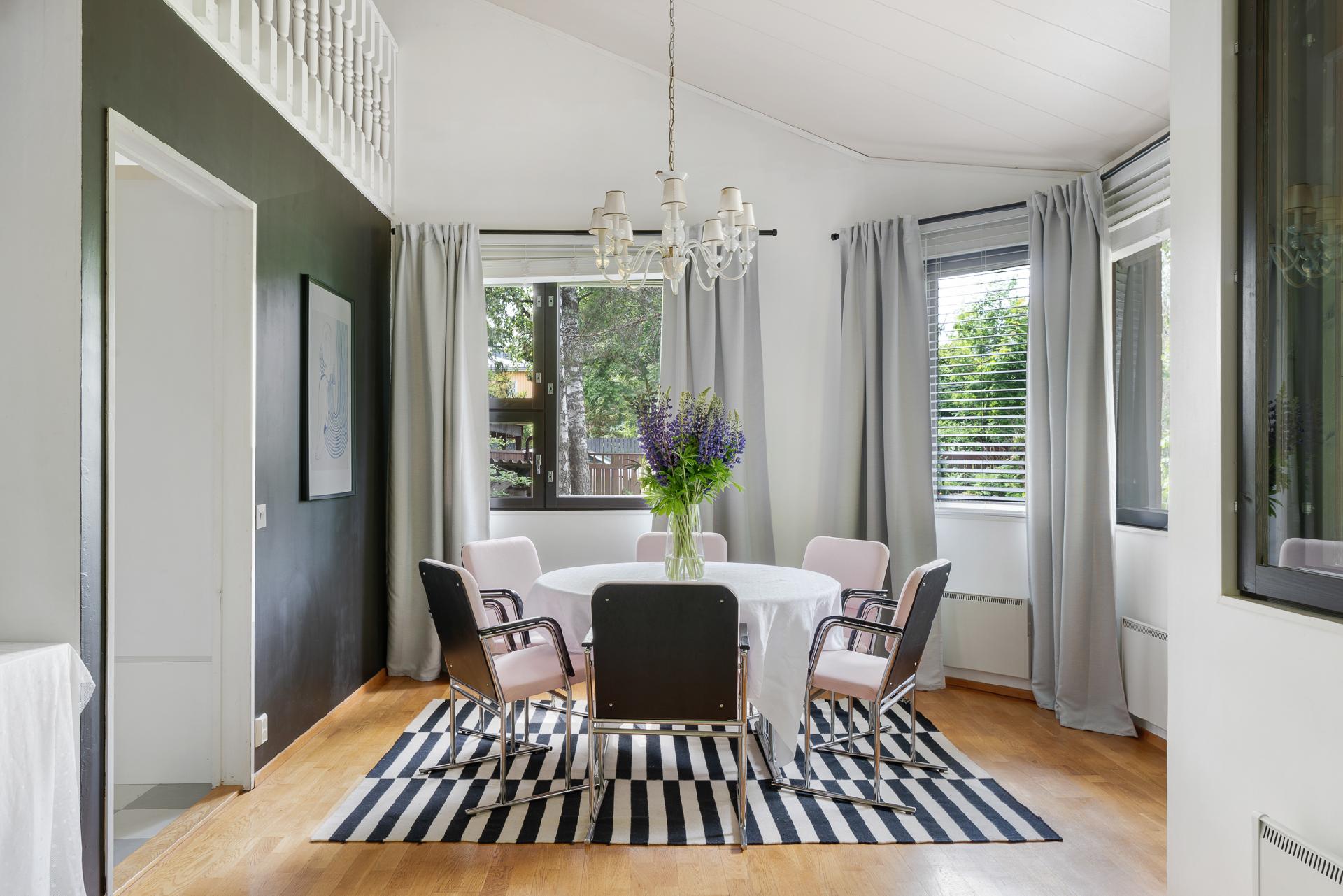 Kolmas Huvilatie 11, Laaksolahti, Espoo