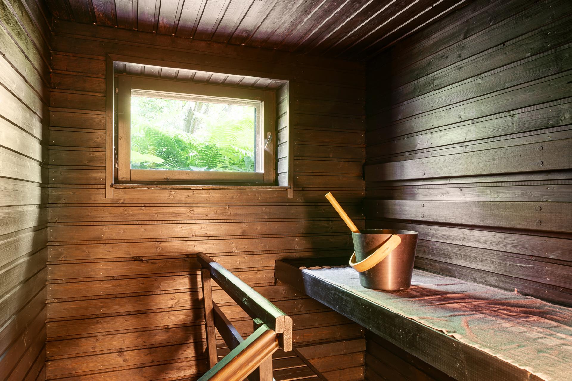 Kolmas Huvilatie 11, Laaksolahti, Espoo