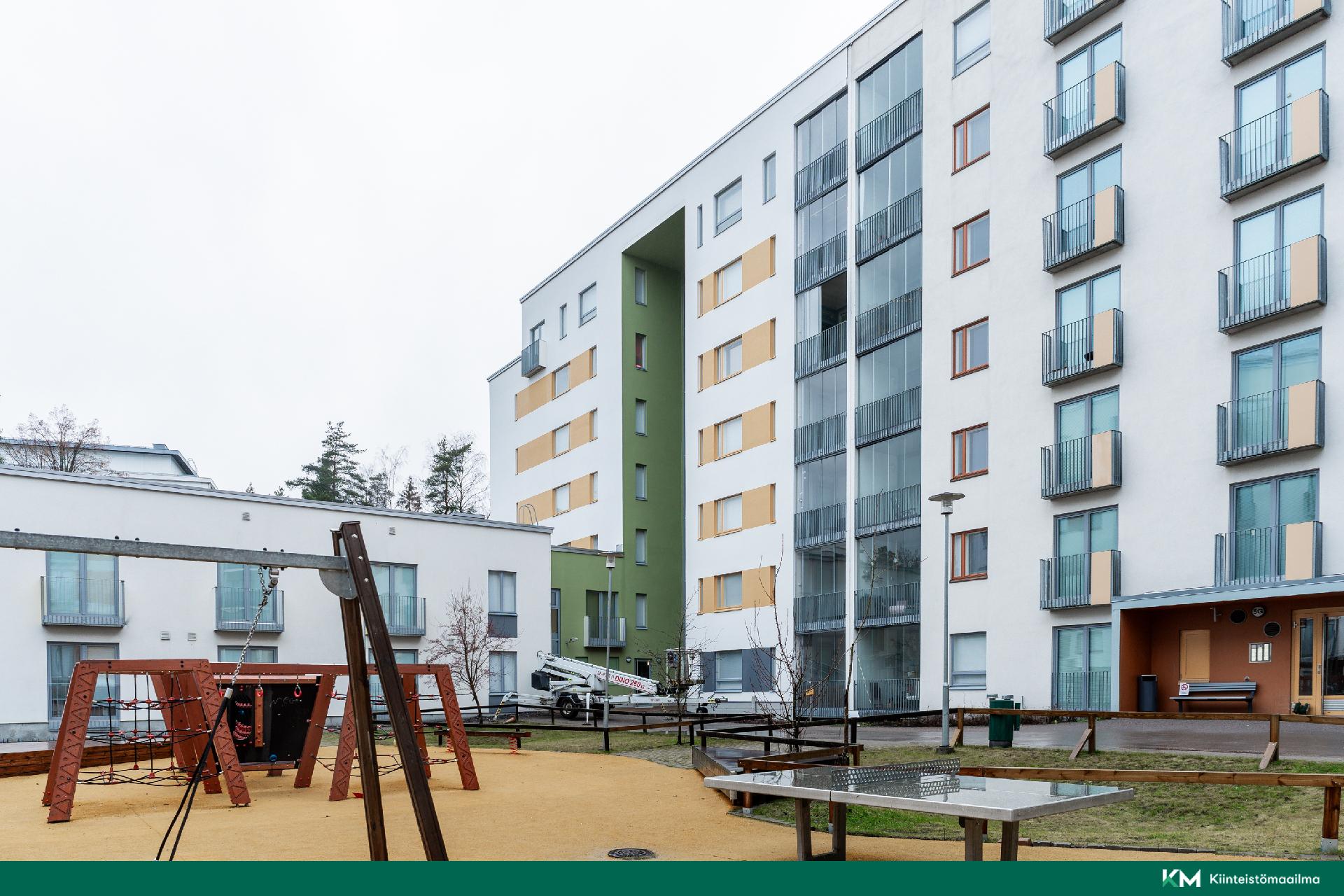 Sisäpiha ja leikkialue