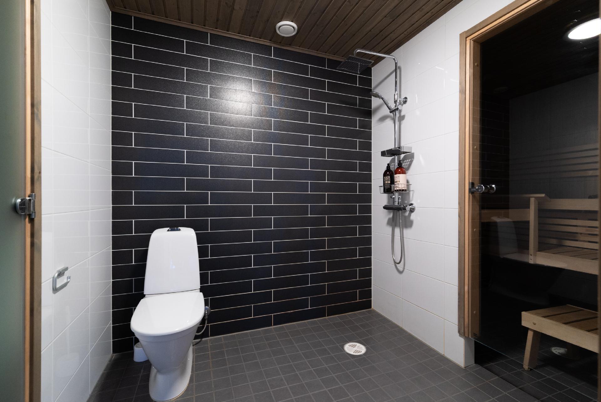 Alakerran kylpyhuone