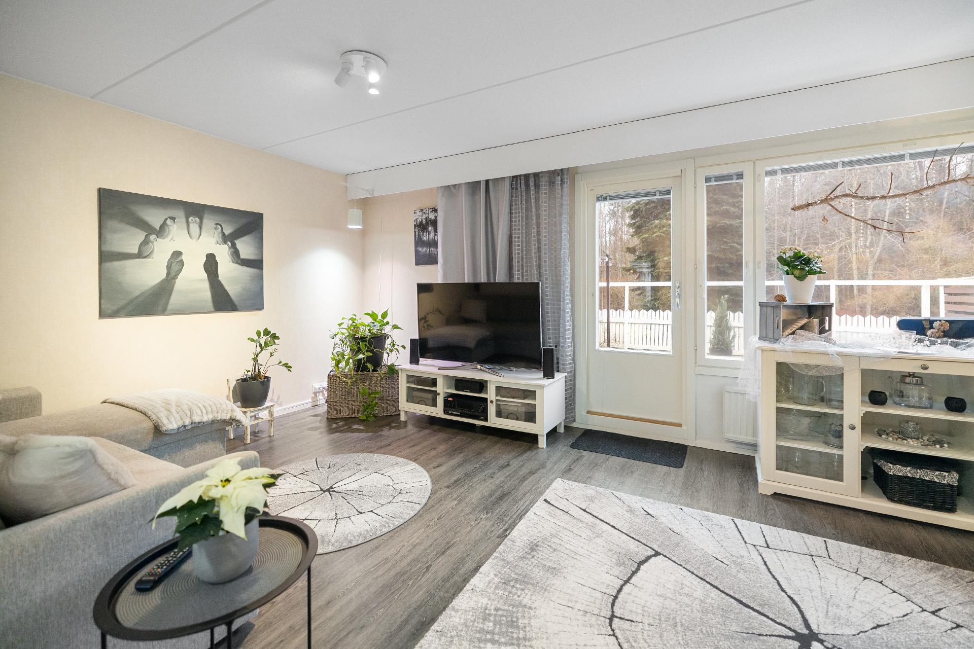 Maalarintie 10, Kilta, Kerava