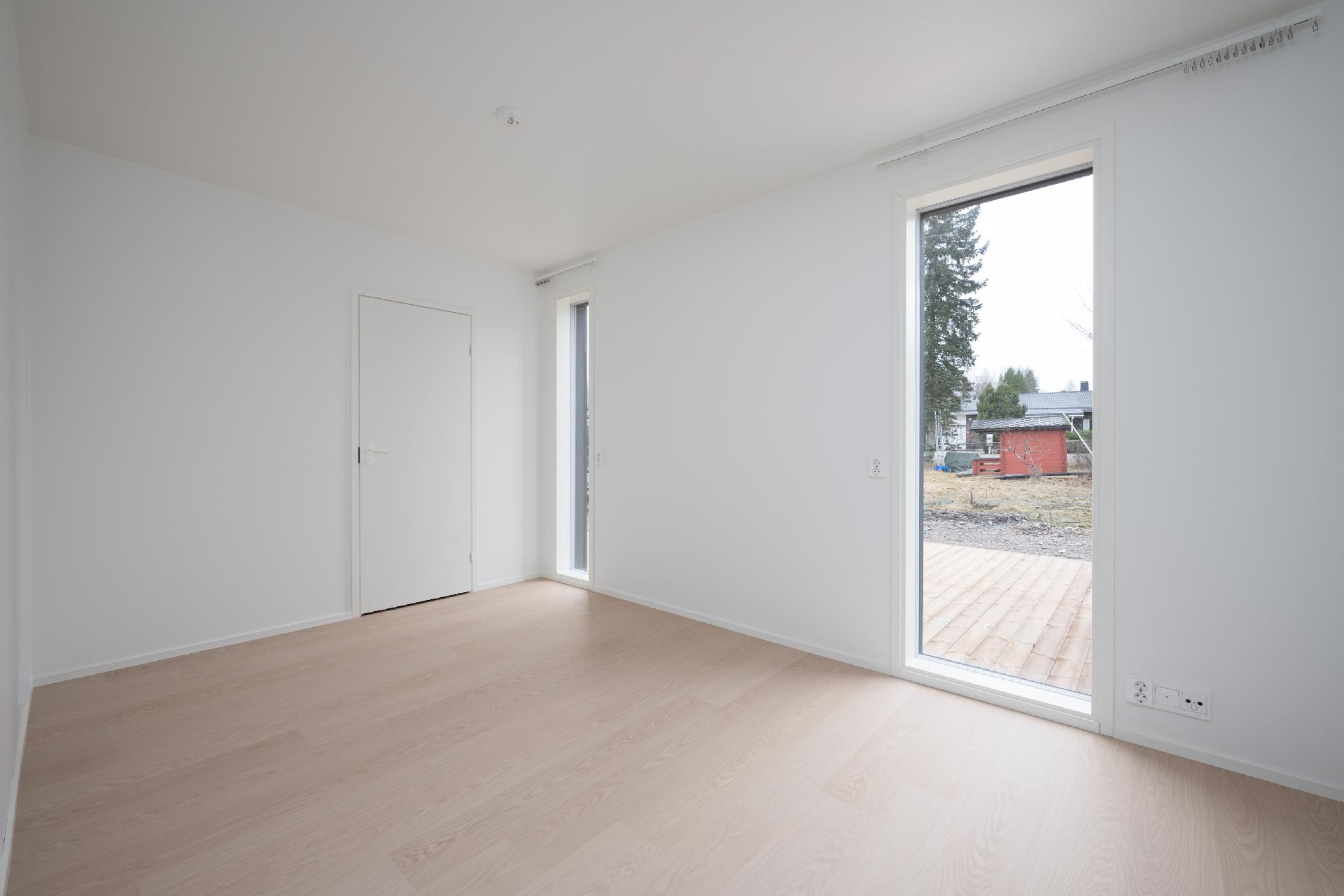 Maaniituntie 12, Kirkonkylä, Nurmijärvi