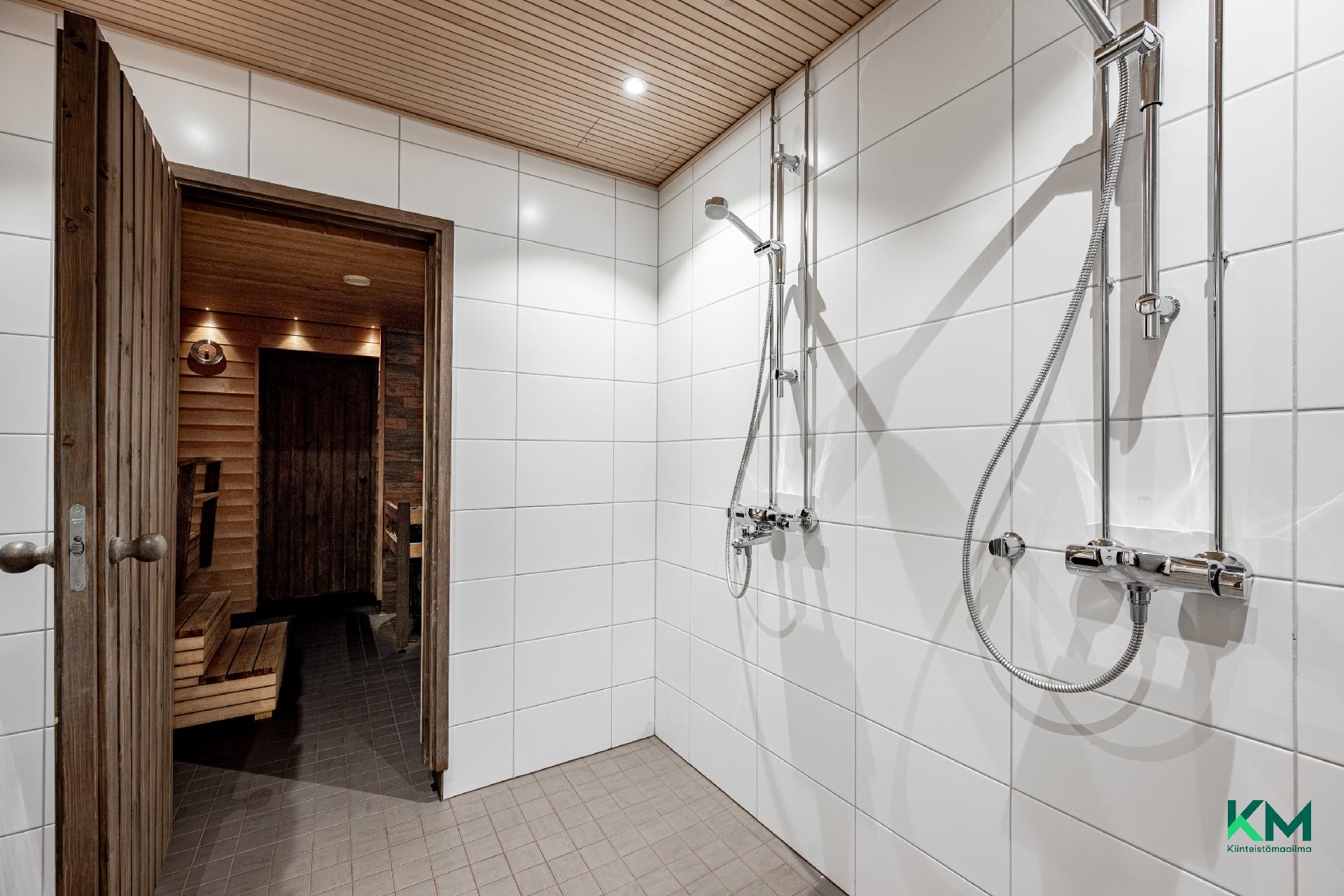 Talon saunan pesuhuone