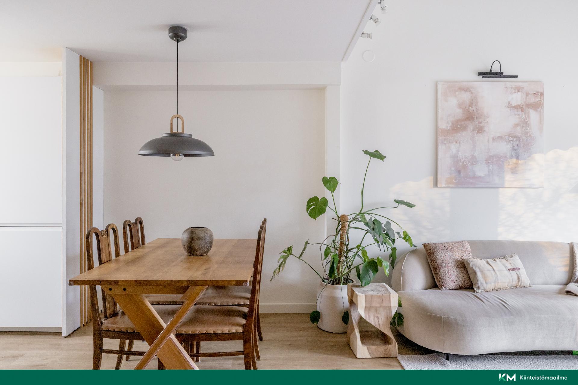 Ruokapöydälle paikka