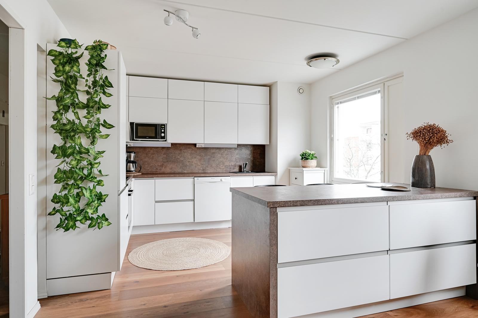 Postikatu 12, Keskusta, Järvenpää