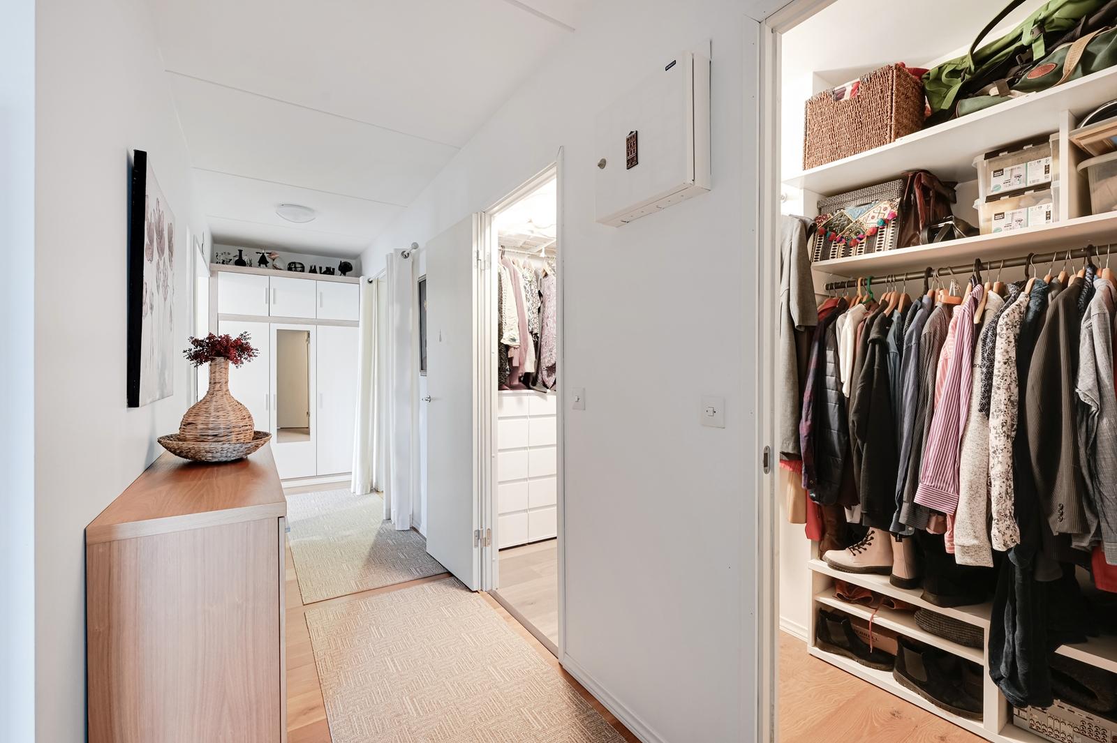 Postikatu 12, Keskusta, Järvenpää