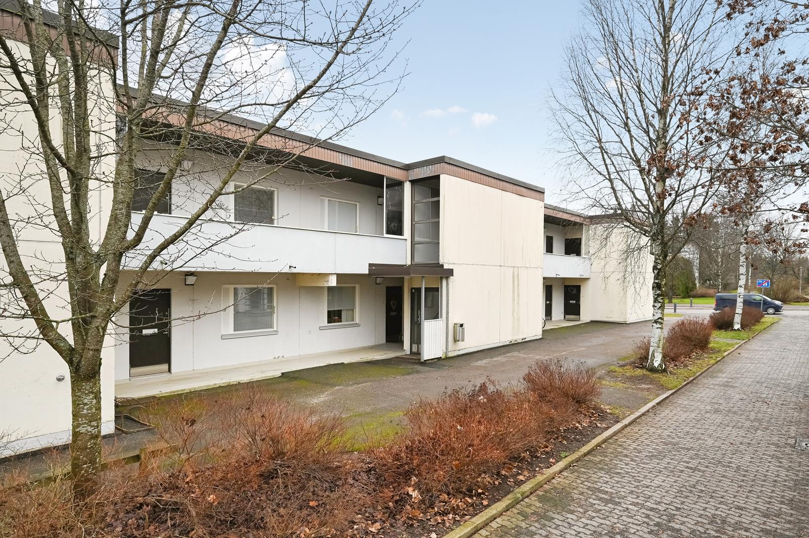 Postikatu 12, Keskusta, Järvenpää